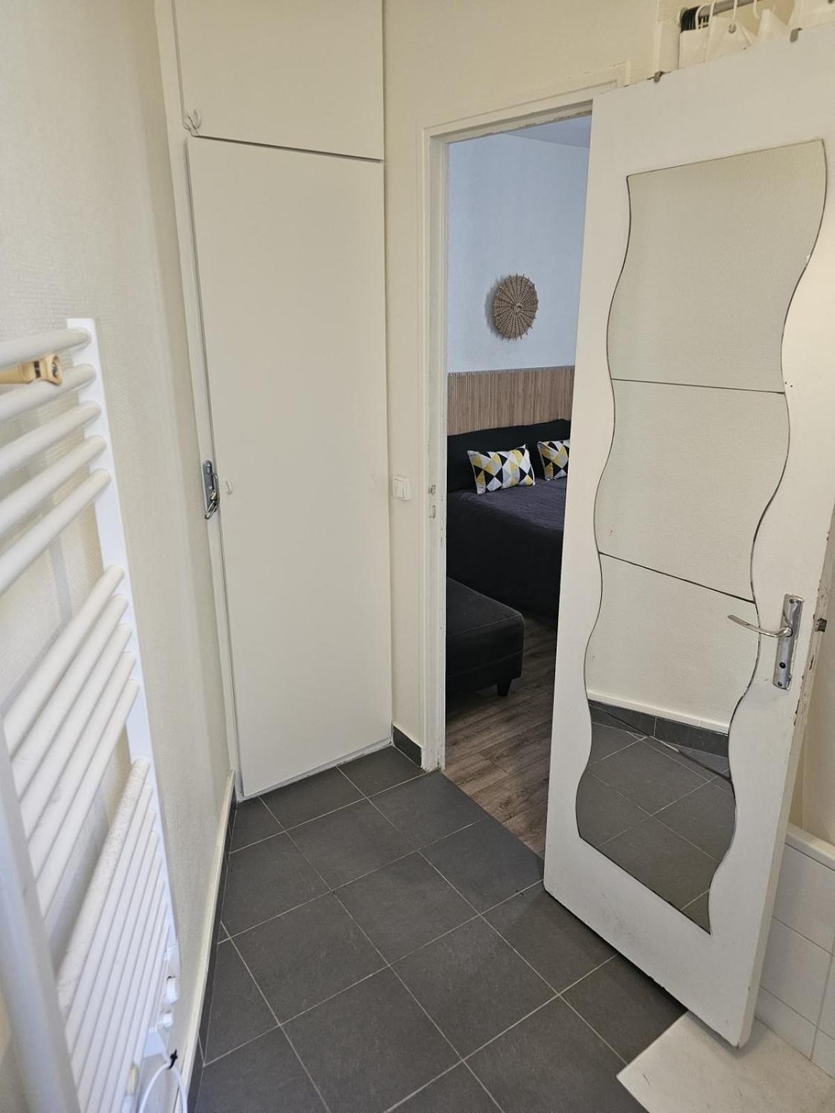 פריז Cozy Apartment In The Heart Of The 10Th מראה חיצוני תמונה