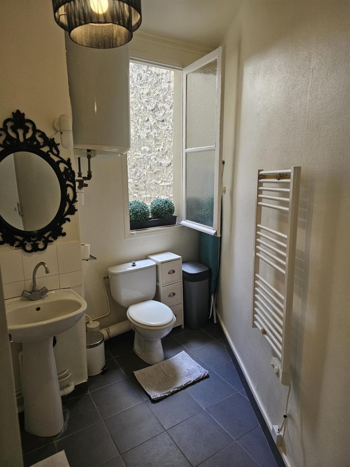 פריז Cozy Apartment In The Heart Of The 10Th מראה חיצוני תמונה