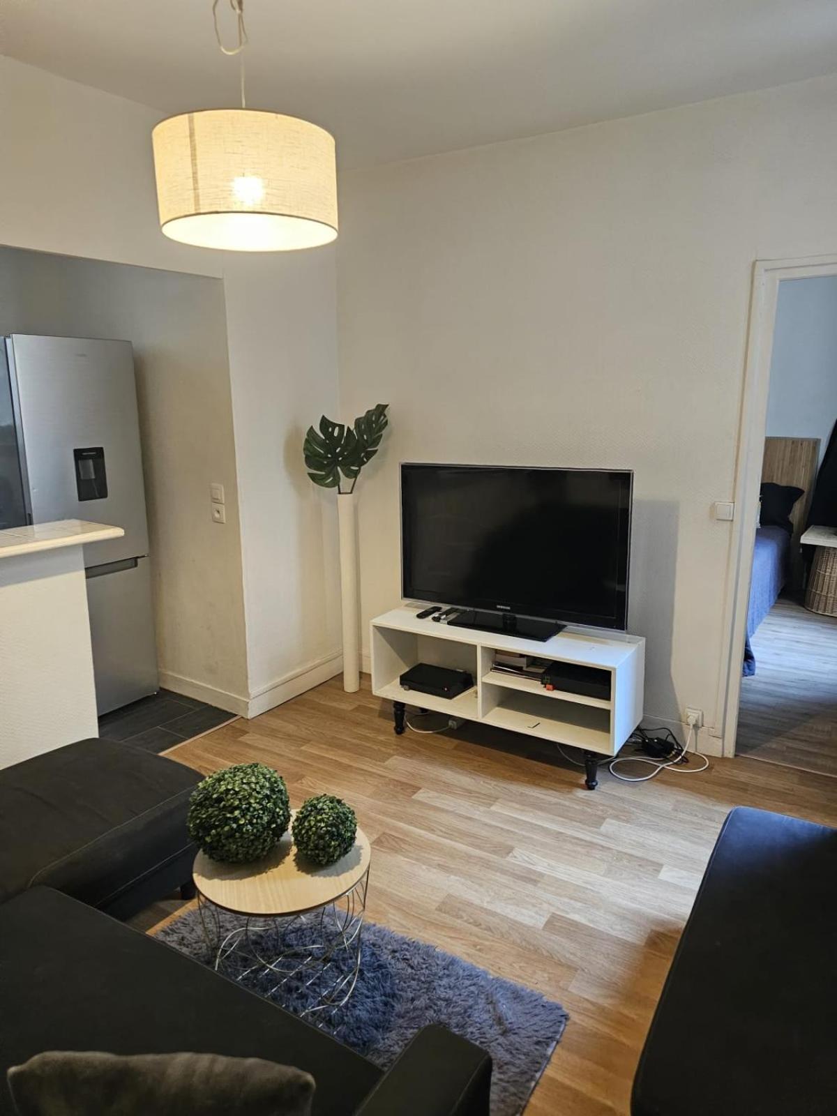 פריז Cozy Apartment In The Heart Of The 10Th מראה חיצוני תמונה